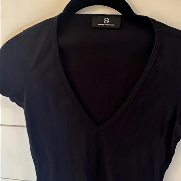 AG Adriano Goldschmied Black V-Neck Short Sleeve Tee‎ size S EUC - Picture 3 of 5